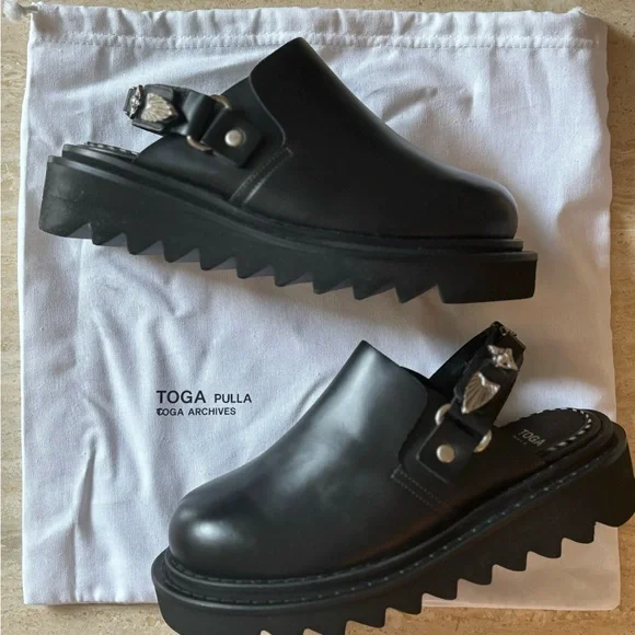 TOGA Pulla Black Mules with Silver Western Accents - Picture 1 of 4
